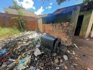 Rapaz foi enforcado antes de ser queimado e enterrado em quintal da pr&oacute;pria casa