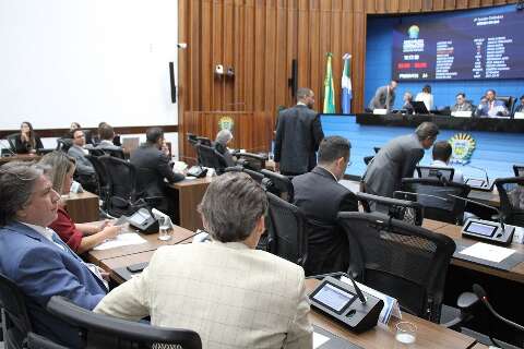 Deputados aprovam campanha de combate &agrave; viol&ecirc;ncia contra profissionais da sa&uacute;de