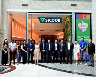 Sicoob Engecred inaugura escrit&oacute;rio no Bosque dos Ip&ecirc;s