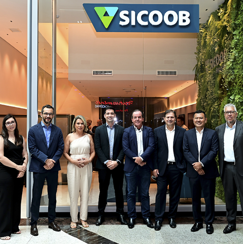 Sicoob Engecred inaugura escrit&oacute;rio no Bosque dos Ip&ecirc;s