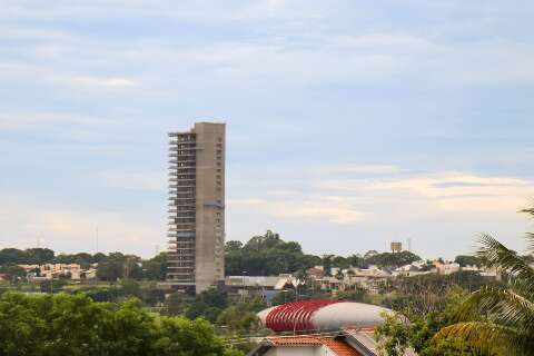 S&aacute;bado ser&aacute; de muito calor e com pancadas de chuva em MS