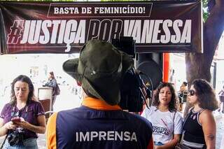 Protesto pela morte de Vanessa re&uacute;ne fam&iacute;lias de outras v&iacute;timas de feminic&iacute;dio