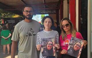 Protesto pela morte de Vanessa re&uacute;ne fam&iacute;lias de outras v&iacute;timas de feminic&iacute;dio