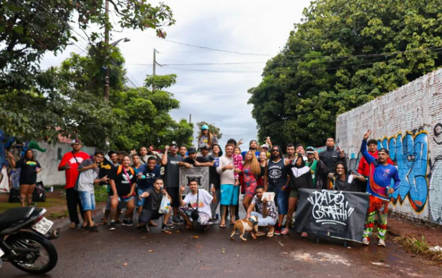 Projeto de graffiti vai levar cores e cultura urbana para Vila Nhanh&aacute;