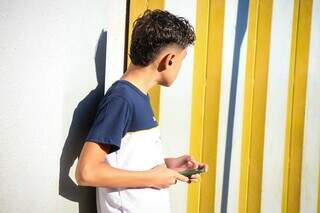 O comportamento do seu filho mudou com o celular proibido na escola?