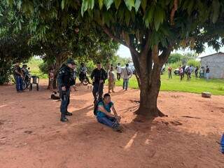  Professor &eacute; sequestrado, amarrado e agredido ao chegar para dar aula