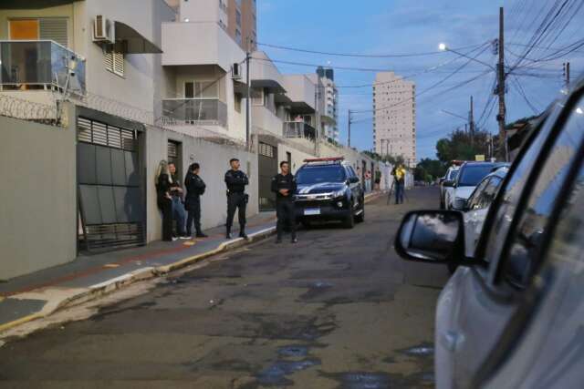 Policiais que atenderam caso de feminic&iacute;dio de jornalista s&atilde;o homenageados