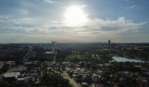 Fim de semana ser&aacute; quente e com temperatura acima da m&eacute;dia hist&oacute;rica