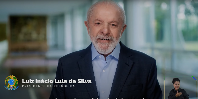 Lula anuncia gratuidade total no Farm&aacute;cia Popular e pagamento do P&eacute;-de-Meia