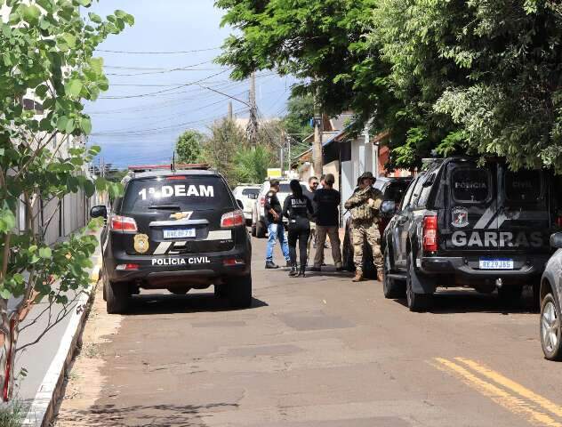 Pol&iacute;cia faz reconstitui&ccedil;&atilde;o do assassinato de Vanessa 13 dias depois