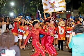 Show sertanejo e competi&ccedil;&atilde;o de blocos animam o Carnaval em Tr&ecirc;s Lagoas