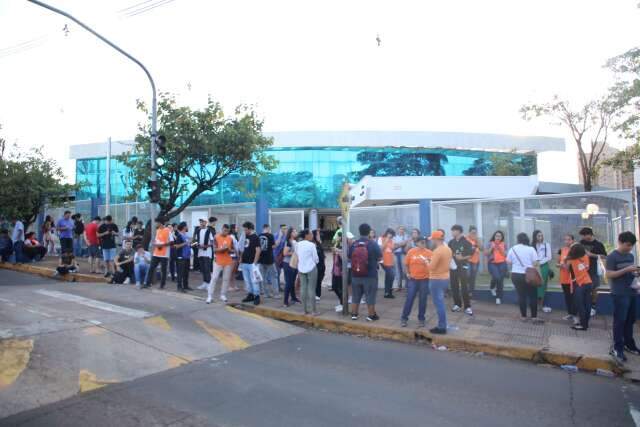 Popula&ccedil;&atilde;o com n&iacute;vel superior completo cresce quase tr&ecirc;s vezes em MS