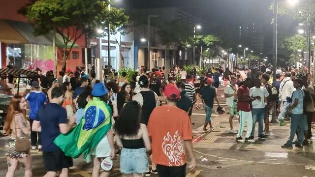 Com 12 mil foli&otilde;es, 3&ordf; noite de Carnaval &eacute; &ldquo;tranquila e sem ocorr&ecirc;ncias&rdquo;