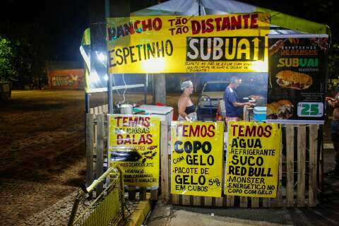 SubUai e burger Tadalafila: at&eacute; lanche entrou em clima de Carnaval 