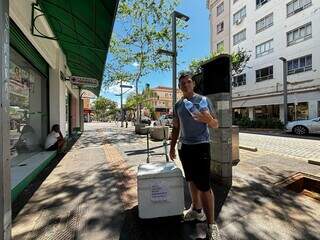 Enquanto o Mercad&atilde;o tem boas vendas, com&eacute;rcio do Centro &quot;esvazia&quot; no Carnaval