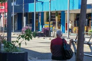 Enquanto o Mercad&atilde;o tem boas vendas, com&eacute;rcio do Centro &quot;esvazia&quot; no Carnaval