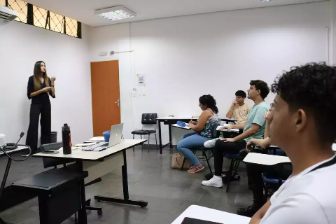 Intelig&ecirc;ncia emocional e orat&oacute;ria s&atilde;o cursos gratuitos com inscri&ccedil;&otilde;es abertas