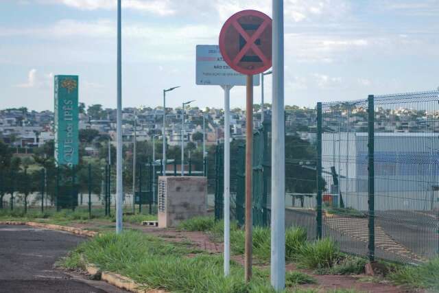 Shoppings s&atilde;o redutos da faixa amarela e estacionar perto s&oacute; pagando caro 