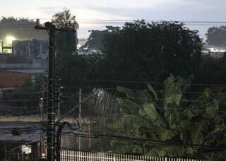 Ap&oacute;s dia quente, Campo Grande registra chuva e umidade de 60%