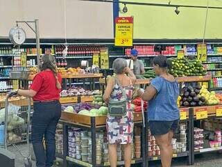 Supermercado encerra atividade e espa&ccedil;o ser&aacute; transformado em academia