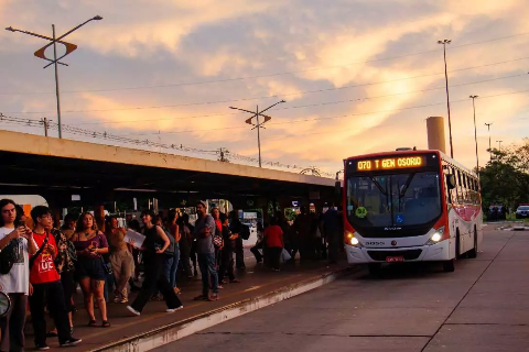 Voc&ecirc; trocaria o carro pelo &ocirc;nibus se tivesse mais investimentos no setor?