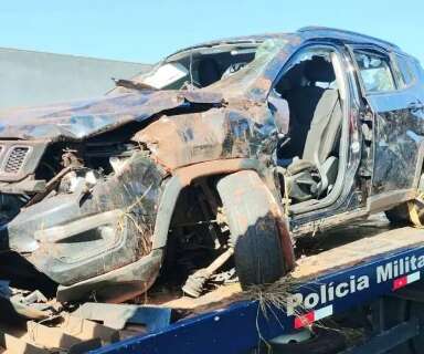 Com carro lotado de maconha, jovem foge da pol&iacute;cia e morre em capotagem de Jeep