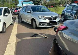 Acidente causa congestionamento e lentid&atilde;o no tr&acirc;nsito na Duque de Caxias