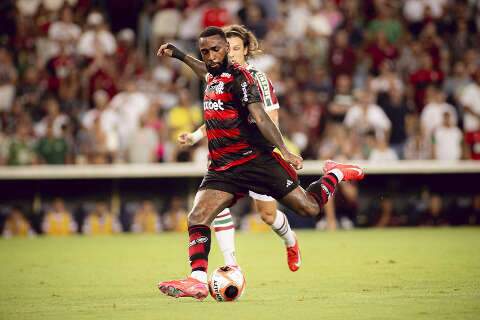 Flamengo sai na frente na final e fica mais perto do t&iacute;tulo Carioca