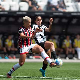 S&atilde;o Paulo e Corinthians disputam t&iacute;tulo da Supercopa Feminina