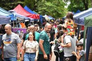 Domingo tem Feira Bosque da Paz e opção para dar risadas com a família 
