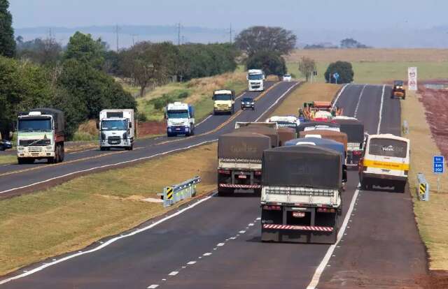 CCR pede licença para duplicar 22 km, criar marginal e retorno na BR-163