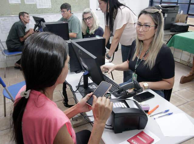 Detran leva atendimento itinerante ao distrito de Albuquerque na ter&ccedil;a