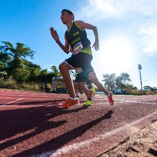 De correr atr&aacute;s de pipa a p&oacute;dio: Jo&atilde;o &eacute; convocado para o mundial escolar