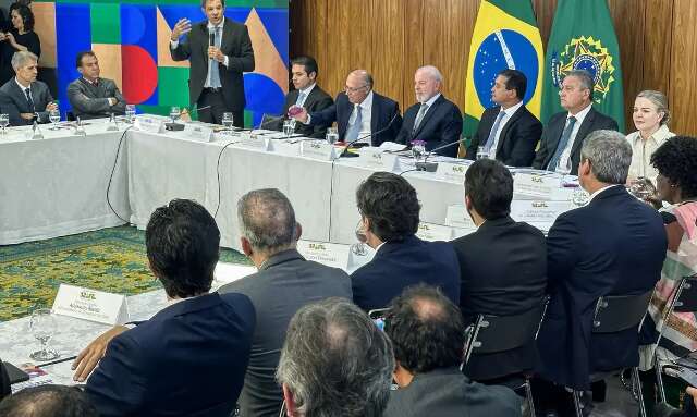 Governo entrega projeto de isenção de IR para quem ganha até R$ 5 mil