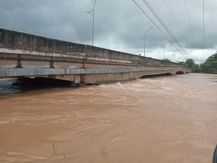 Com previs&atilde;o de chuva, Rio Taquari se aproxima de n&iacute;vel de emerg&ecirc;ncia 