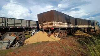Acidente entre carretas mata motorista em rodovia