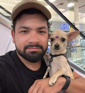 Para bancar luxos, dono fez Shakira largar vida de patricinha por crach&aacute; e CLT