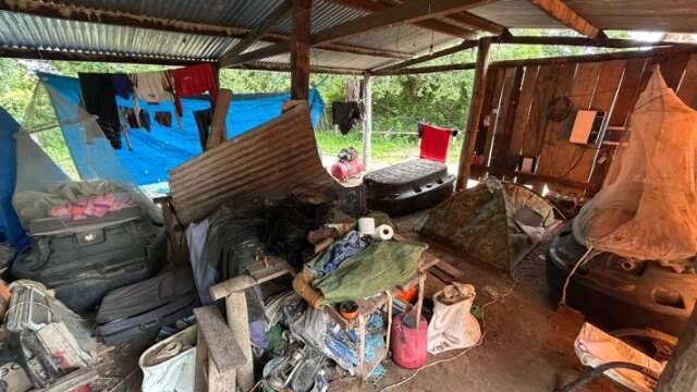 Trabalhadores viviam em fazenda sem banheiro e bebendo &aacute;gua da chuva
