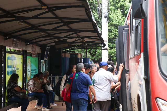 Agereg atribui dificuldades do transporte p&uacute;blico &agrave; redu&ccedil;&atilde;o de passageiros