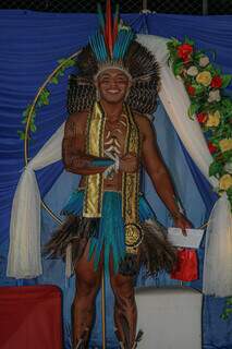 Thalison venceu a balan&ccedil;a para ter autoestima e usar traje tradicional