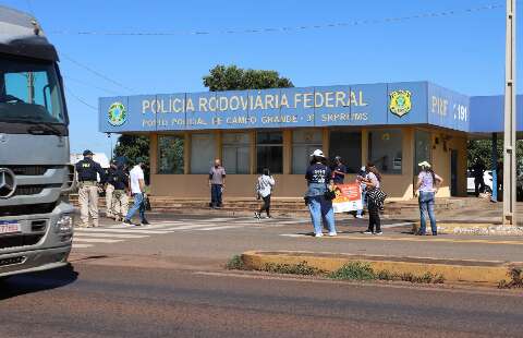 Campanha em rodovia alerta para crime brutal: viol&ecirc;ncia sexual contra crian&ccedil;as