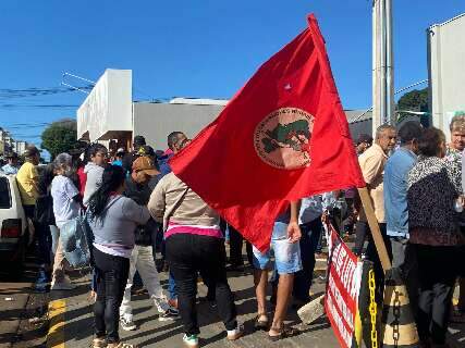 Lideran&ccedil;as de movimentos sem-terra se re&uacute;nem com representantes de Bras&iacute;lia 