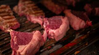 Steakhouse Nobratta revela novo card&aacute;pio e celebra a excel&ecirc;ncia da carne Angus 