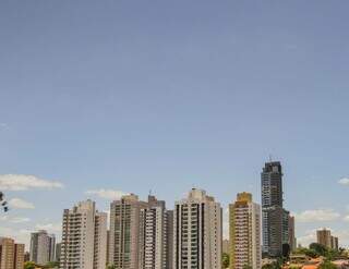 Previs&atilde;o indica fim de semana est&aacute;vel e quente em Campo Grande