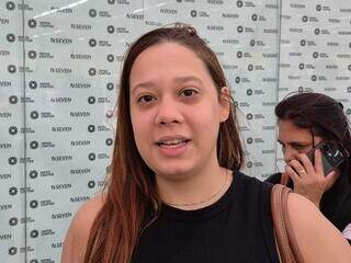 Fila come&ccedil;ou 1h30 antes do in&iacute;cio de vacina&ccedil;&atilde;o em supermercado da Capital