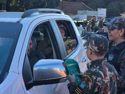 Ap&oacute;s ataque de on&ccedil;a, blitz educativa alerta sobre a pr&aacute;tica ilegal da ceva