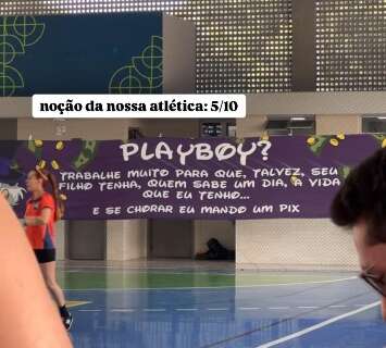 Com faixa debochada, futuros m&eacute;dicos enaltecem privil&eacute;gio de ricos