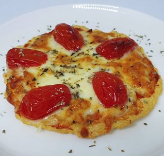 Transforme o arroz que sobrou em pizza com apenas 3 ingredientes