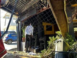 Propriet&aacute;rio de &ocirc;nibus diz que tenta contato com mulher ferida em acidente 