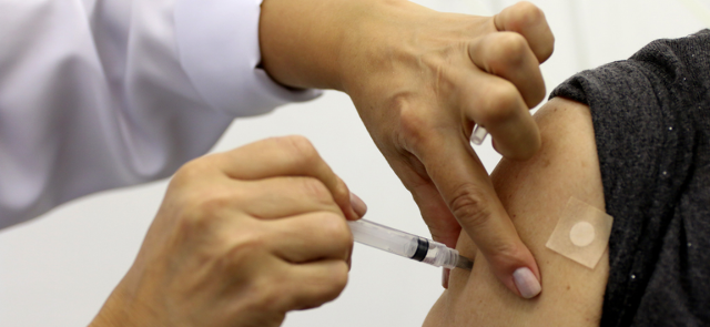 Usu&aacute;rios de medicamento preventivo do HIV receber&atilde;o vacina contra hepatite A